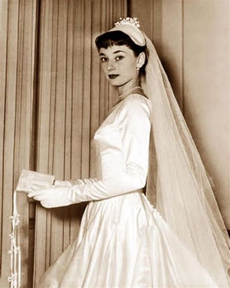 givenchy audrey hepburn wedding dress 1955